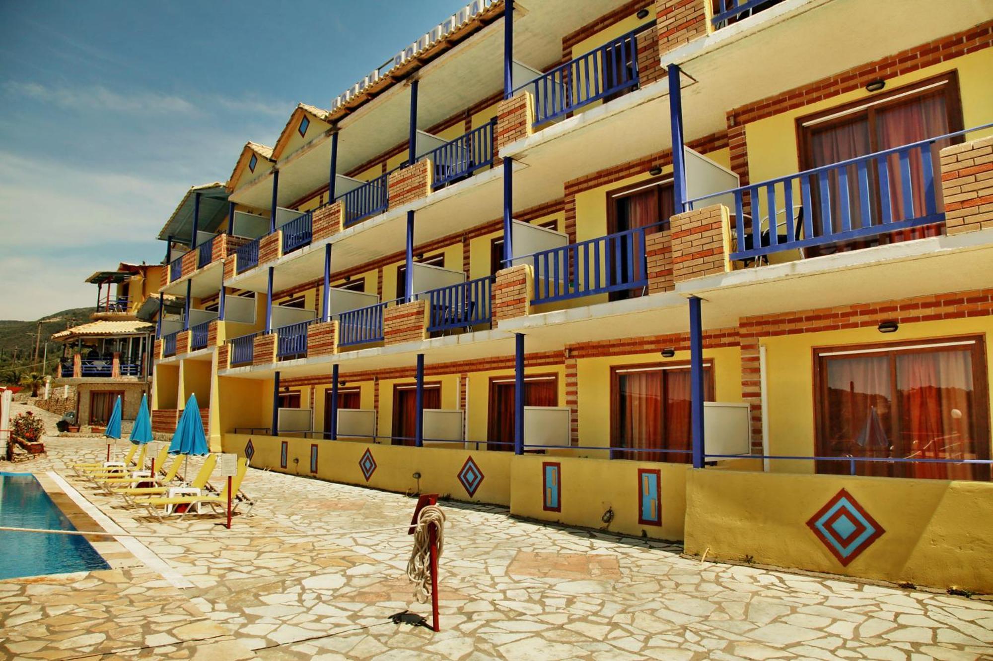 Politia Hotel Áyios Nikítas Екстериор снимка